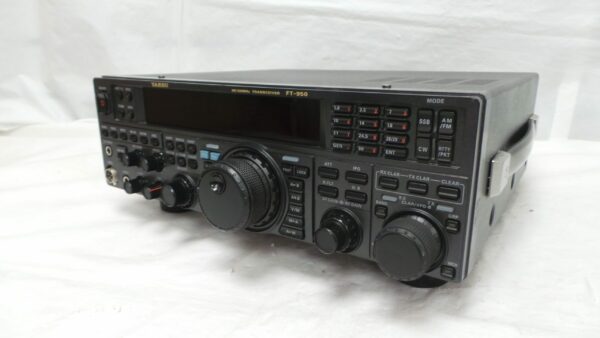 Yaesu FT-950 USED | 90 Days Warranty - Image 2